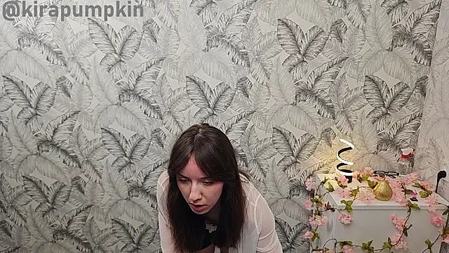 kirapumpkin online show from June 6, 5:39 pm