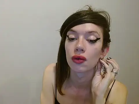 Snapshot of ZantWich chatting on July 5, 8:49 pm ZantWich online show from July 5, 8:49 pm