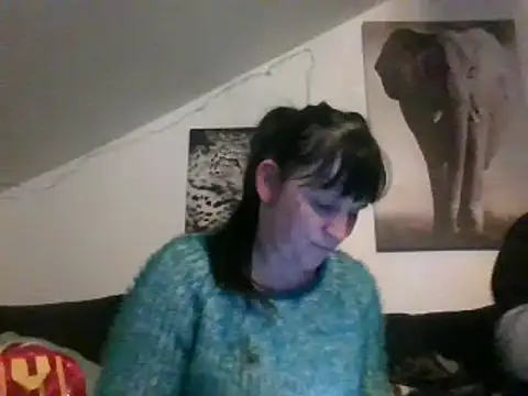 Snapshot of sexujuly88 chatting on December 23, 10:12 pm sexujuly88 online show from December 23, 10:12 pm