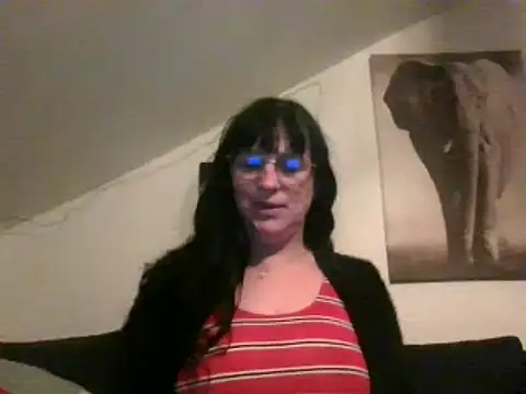 Snapshot of sexujuly88 chatting on December 29, 10:36 pm sexujuly88 online show from December 29, 10:36 pm
