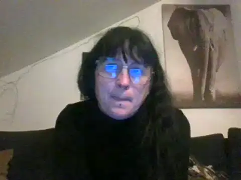 Snapshot of sexujuly88 chatting on January 5, 9:25 pm sexujuly88 online show from January 5, 9:25 pm