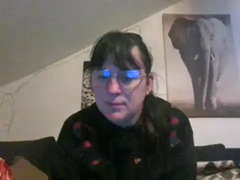 Snapshot of sexujuly88 chatting on January 21, 7:04 am sexujuly88 online show from January 21, 7:04 am