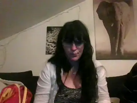 Snapshot of sexujuly88 chatting on February 1, 10:55 pm sexujuly88 online show from February 1, 10:55 pm