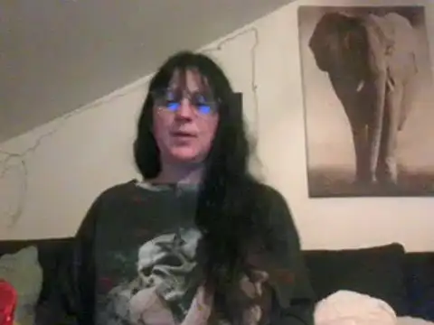 Snapshot of sexujuly88 chatting on February 5, 10:12 pm sexujuly88 online show from February 5, 10:12 pm