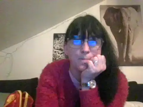 Snapshot of sexujuly88 chatting on February 10, 9:36 pm sexujuly88 online show from February 10, 9:36 pm