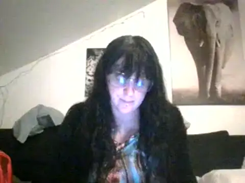 Snapshot of sexujuly88 chatting on February 11, 9:25 pm sexujuly88 online show from February 11, 9:25 pm
