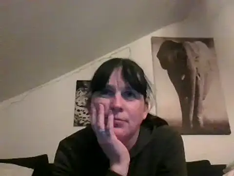 Snapshot of sexujuly88 chatting on February 14, 10:14 pm sexujuly88 online show from February 14, 10:14 pm