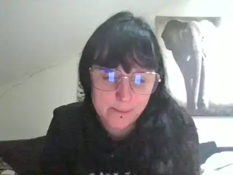 Snapshot of sexujuly88 chatting on February 28, 8:42 am sexujuly88 online show from February 28, 8:42 am