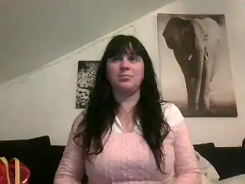 Snapshot of sexujuly88 chatting on March 1, 11:15 pm sexujuly88 online show from March 1, 11:15 pm