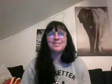 Snapshot of sexujuly88 chatting on March 5, 10:21 pm sexujuly88 online show from March 5, 10:21 pm