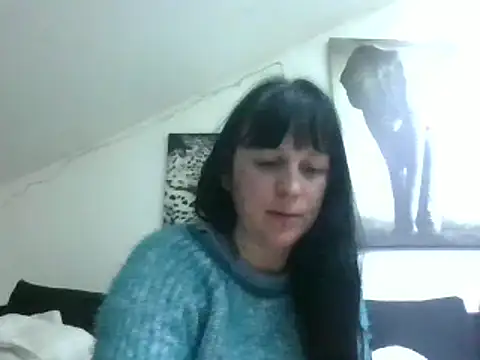 Snapshot of sexujuly88 chatting on March 18, 7:08 am sexujuly88 online show from March 18, 7:08 am