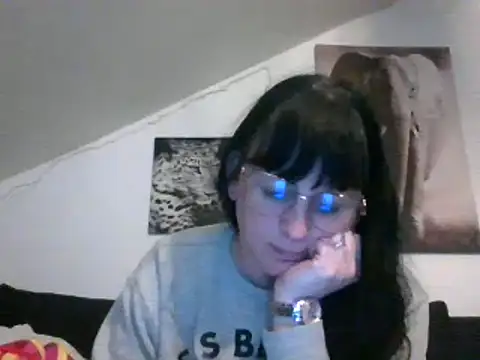 Snapshot of sexujuly88 chatting on March 19, 10:09 pm sexujuly88 online show from March 19, 10:09 pm