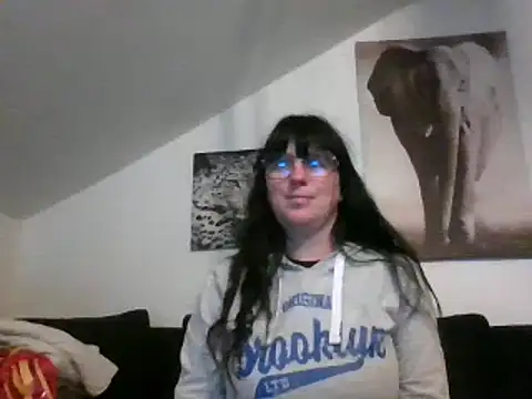 Snapshot of sexujuly88 chatting on September 17, 9:38 pm sexujuly88 online show from September 17, 9:38 pm