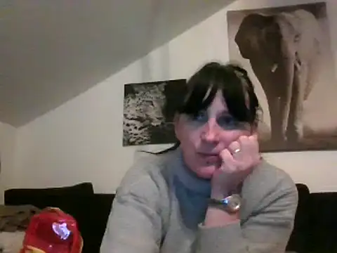 Snapshot of sexujuly88 chatting on September 26, 9:08 pm sexujuly88 online show from September 26, 9:08 pm