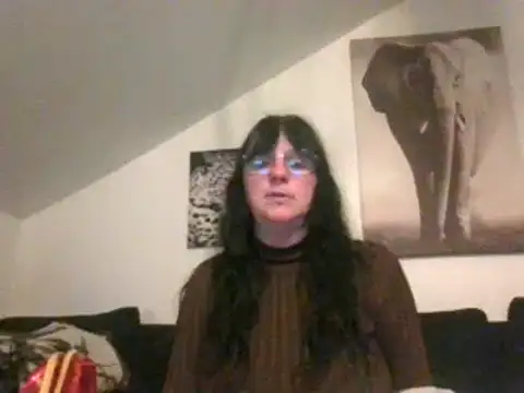 Snapshot of sexujuly88 chatting on October 7, 9:12 pm sexujuly88 online show from October 7, 9:12 pm