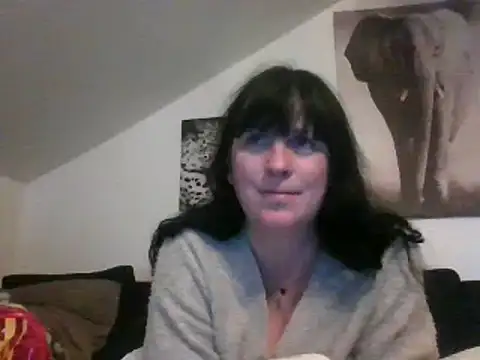 Snapshot of sexujuly88 chatting on October 16, 9:27 pm sexujuly88 online show from October 16, 9:27 pm