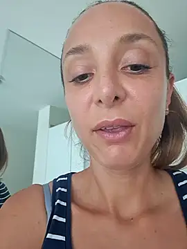 Snapshot of jasminelabeurette69 chatting on June 2, 1:35 pm jasminelabeurette69 online show from June 2, 1:35 pm