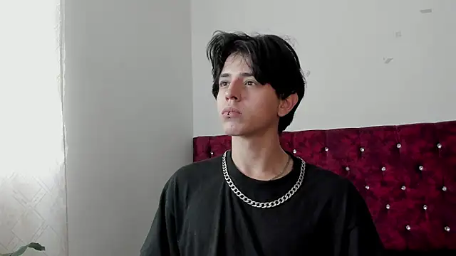 Snapshot of Angel_Miguel_1 chatting on June 3, 8:25 pm Angel Miguel 1 online show from June 3, 8:25 pm