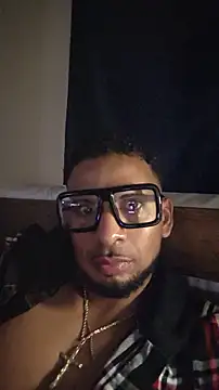 Snapshot of BigBlackMagicStic chatting on July 10, 9:50 pm BigBlackMagicStic online show from July 10, 9:50 pm