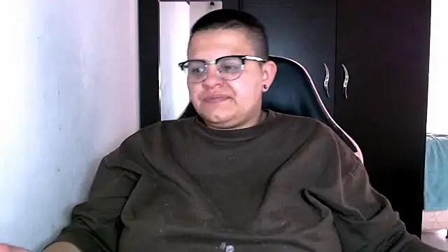 Snapshot of Kristy_rouseXXX chatting on July 16, 4:24 pm Kristy rouseXXX online show from July 16, 4:24 pm