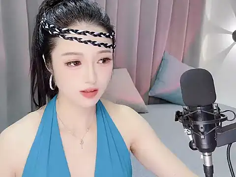 Snapshot of Momo-Wow chatting on June 1, 5:53 am Momo-Wow online show from June 1, 5:53 am