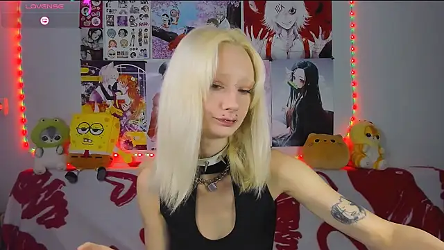 Katia Nabiee online show from June 17, 4:26 am
