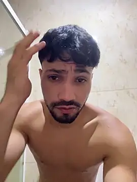 Alejandr020Cm online show from June 1, 4:58 am