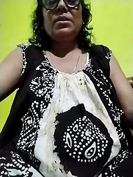 chatterjeesayani567 online show from July 20, 9:56 am
