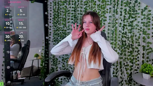 Snapshot of Violeta_Paul chatting on July 10, 12:59 am Violeta Paul online show from July 10, 12:59 am