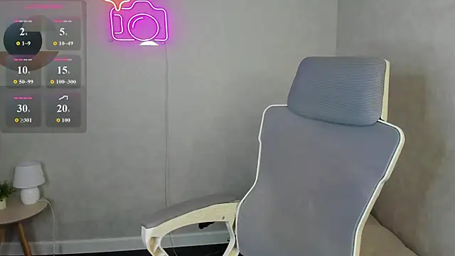 Snapshot of Violeta_Paul chatting on July 13, 12:57 am Violeta Paul online show from July 13, 12:57 am