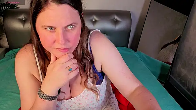 alice lexi online show from June 12, 8:35 am