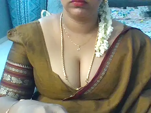 Snapshot of Tamil_hot_Meenu chatting on July 6, 5:26 pm Tamil hot Meenu online show from July 6, 5:26 pm