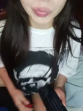 zaracamila98 online show from June 10, 2:23 am