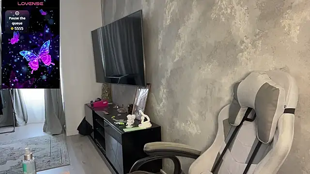 Snapshot of Slatka_tortaa chatting on July 16, 7:36 am Slatka tortaa online show from July 16, 7:36 am