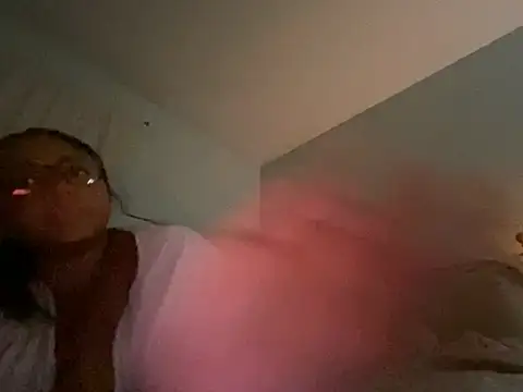 jacklynluvsperv online show from July 10, 4:17 am