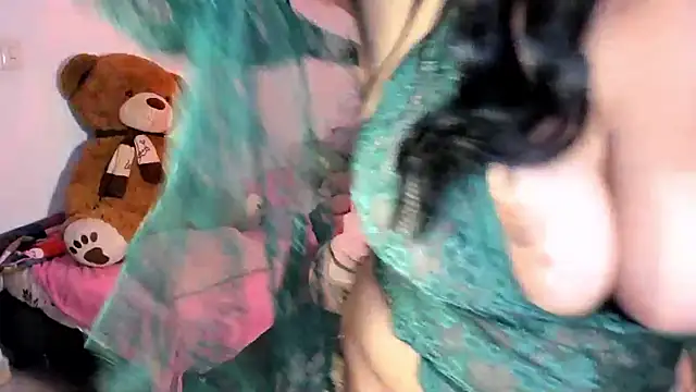 Snapshot of Meganxx1 chatting on January 9, 3:04 pm Meganxx1 online show from January 9, 3:04 pm