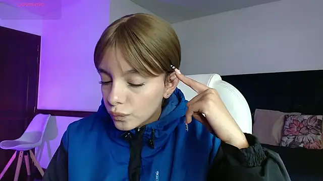 Snapshot of Peytongh_ chatting on June 17, 7:37 pm Peytongh online show from June 17, 7:37 pm