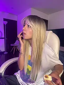 Snapshot of Peytongh_ chatting on August 4, 7:38 pm Peytongh online show from August 4, 7:38 pm