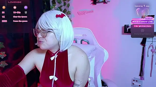 Snapshot of Meow_cat4 chatting on June 13, 7:23 pm Meow cat4 online show from June 13, 7:23 pm