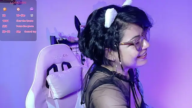 Snapshot of Meow_cat4 chatting on June 26, 4:55 pm Meow cat4 online show from June 26, 4:55 pm