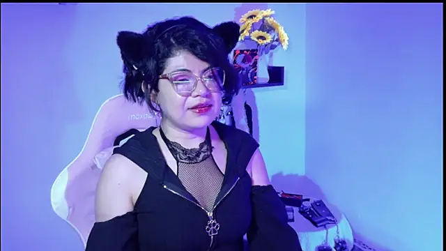 Snapshot of Meow_cat4 chatting on July 22, 5:49 pm Meow cat4 online show from July 22, 5:49 pm