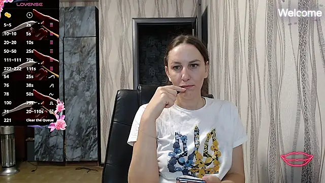 Yevgeshka-Milashka online show from October 25, 5:26 am