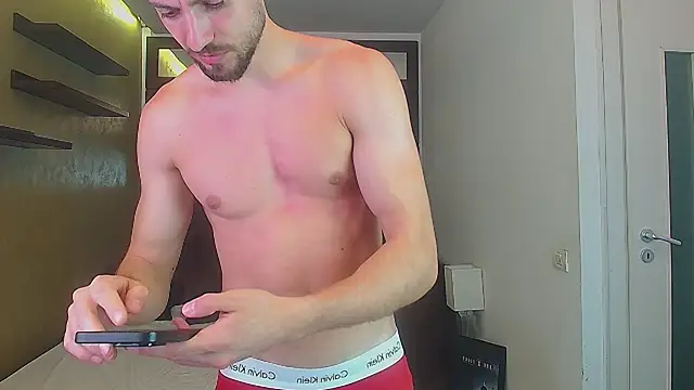 Snapshot of FelixRook chatting on June 18, 9:14 am FelixRook online show from June 18, 9:14 am