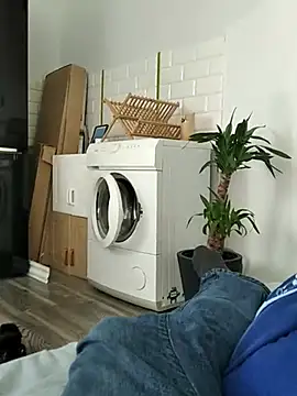 Kozikmistrz1995 online show from June 2, 7:21 am