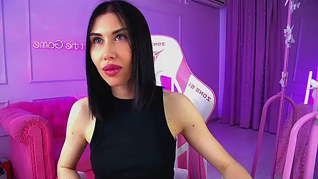 KaylaMous online show from June 21, 6:32 pm
