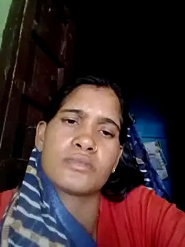 Snapshot of Hot_bhabi012 chatting on June 2, 9:22 am Hot bhabi012 online show from June 2, 9:22 am