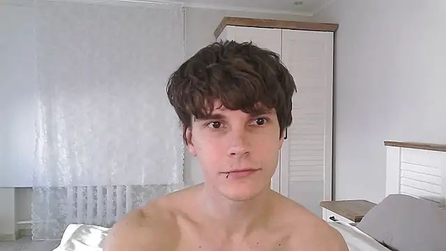 Eric Crush online show from June 3, 4:15 am
