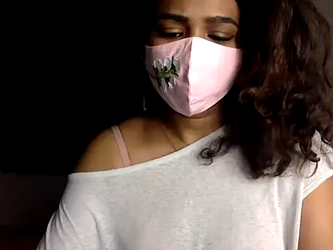 Snapshot of Nisha-moon chatting on June 30, 8:04 am Nisha-moon online show from June 30, 8:04 am