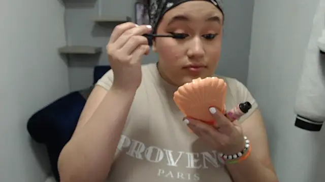 Snapshot of leilasosexy chatting on June 2, 1:57 pm leilasosexy online show from June 2, 1:57 pm