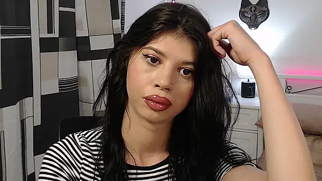 Student Zebra20 online show from June 13, 1:58 am